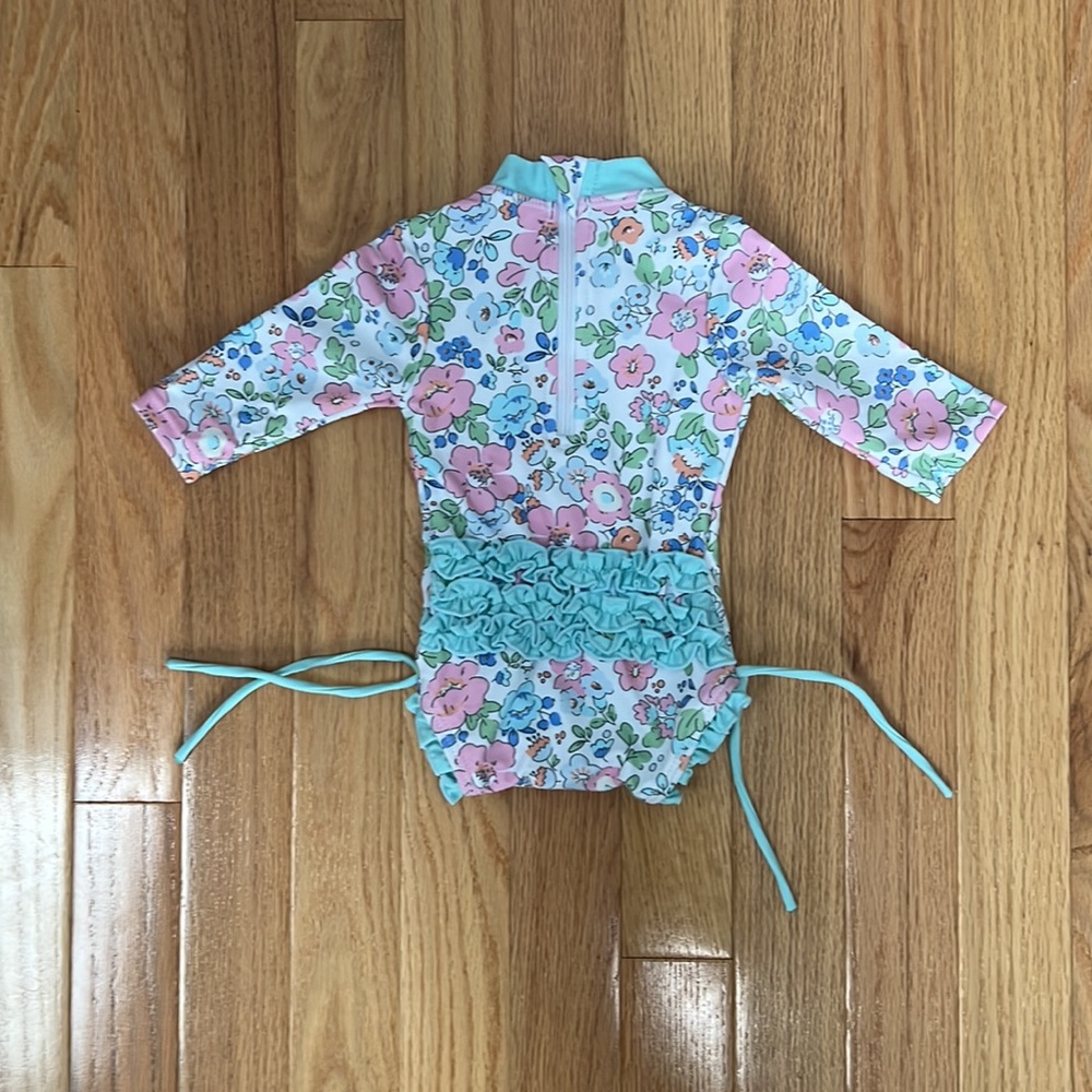 6M Stitchy Fish Rashguard - Picture 2 of 2